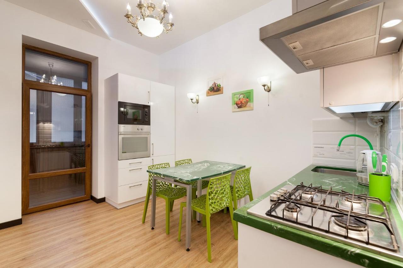Leogrand Apartment On Doroshenka 38 Liov Exterior foto